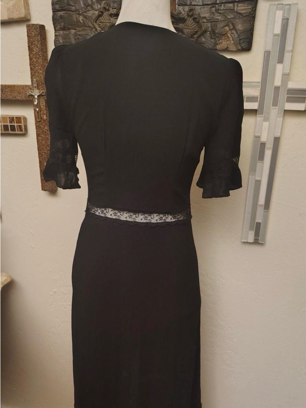 Reformation Woodson Midi Dress - Picture 4 of 5